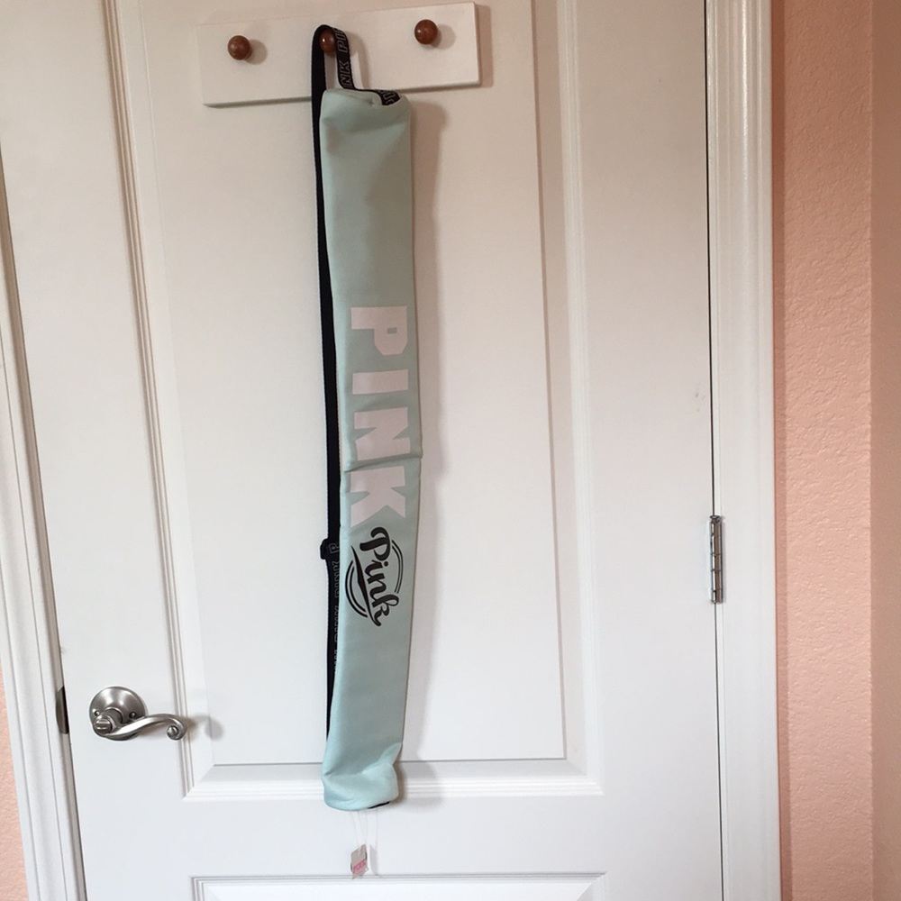 *HP!* NWT PINK Victoria’s Secret cooler. Light green, white, and black.